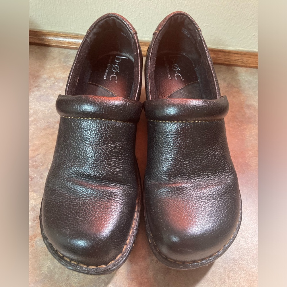 B.O.C. Born “Peggy” clogs. Black Size 7.5